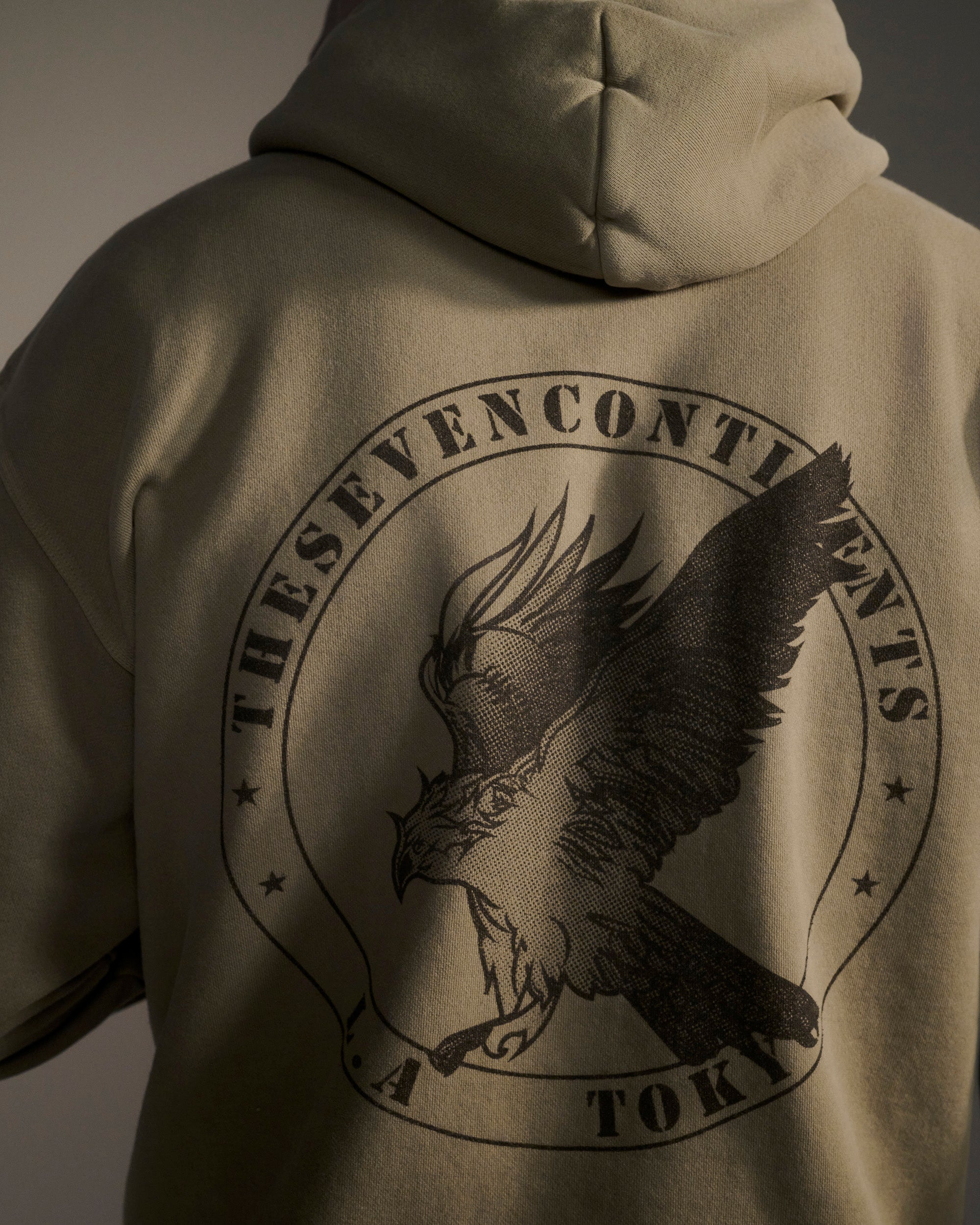 THE DAX IN EAGLE PRINT